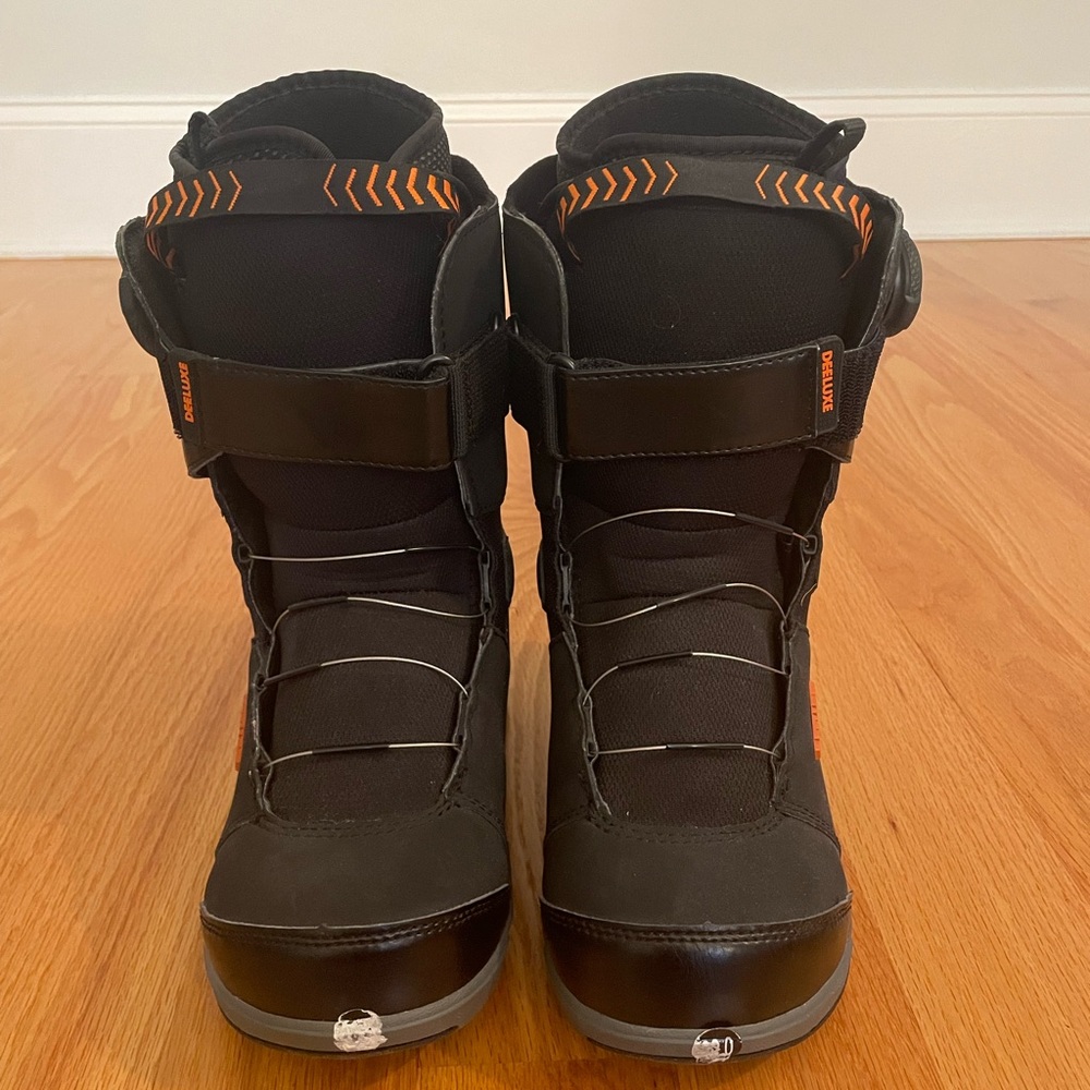 Union deeluxe Kids Black and Orange snowboard Boots